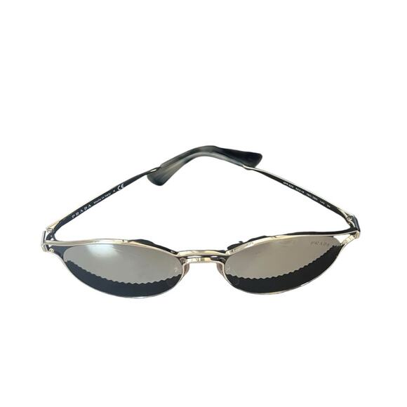 Prada Round Silver Mirrored Cinema
Sunglasses with Case SPR 62SS - Picture 5 of 9